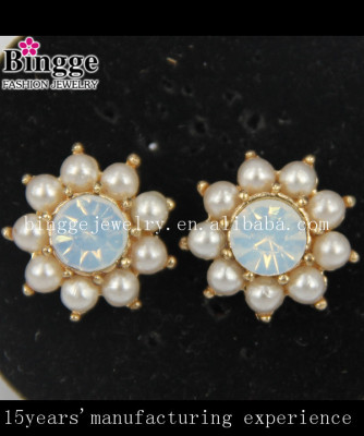 Alloy diamond flower shape earrings 2015 fashion earrings