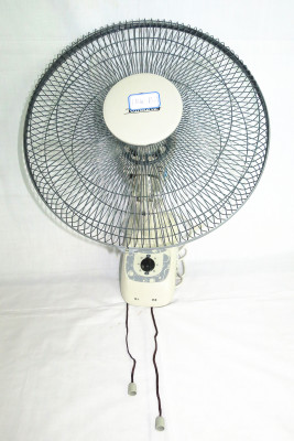Upon Lifting and pulling rope type hanging wall fan can shake head electric fan