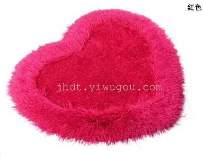 Thick super soft silk heart-shaped rug