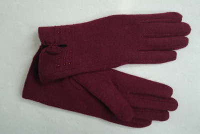 Down touch gloves.