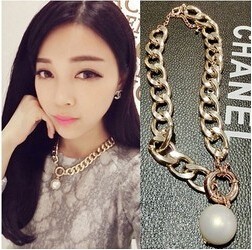 New European and American Famous Personality Chain Textured Pearl Necklace Clavicle Chain All-Matching Short Necklace