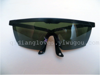 Factory direct sales flexible black box black protective safety glasses safety glasses eye protection wind and impact