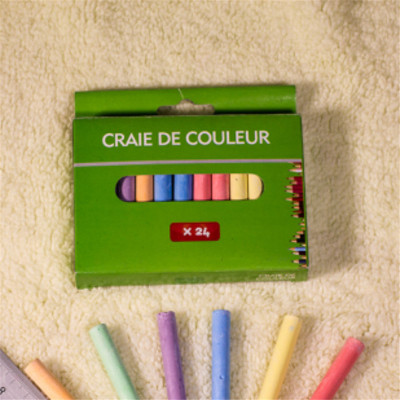 Painting children's toy boxes of 24 coloured chalks