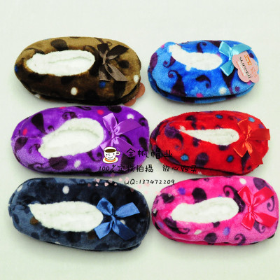 Spot export winter hook pattern Korean version of home flannel flannelette shoes.