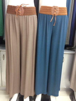 The 536  silk cotton trousers baggy pants baggy pants, a large size and high waist slacks.
