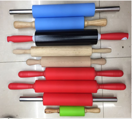 New colour wood handle silicone rolling pin with flour stick noodle stick can be customized processing