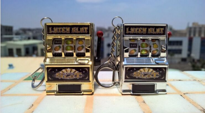 New mini slot machine games slot machine key pendant Keychain new products