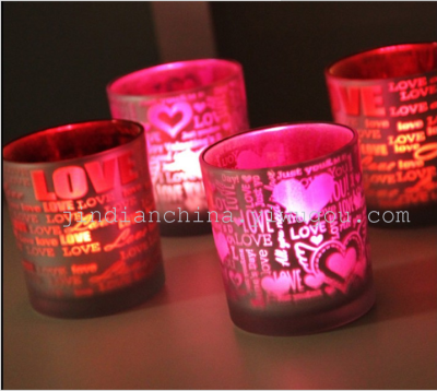 Factory direct sales Golden simple LOVE plating cast sand romantic candle holders