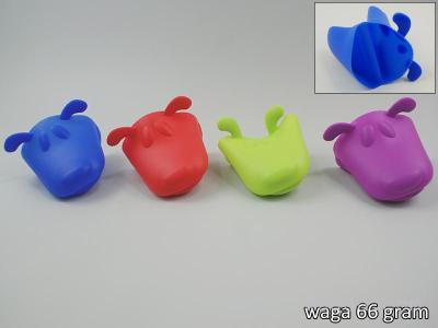 Silicone insulated hand clamp