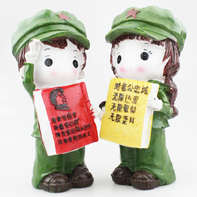 9.9 Yuan ten store distribution supply polyresin piggy bank holding characters piggy bank