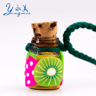 Half a pack of clay oil bottles soft aromatherapy aromatherapy car pendant necklace.