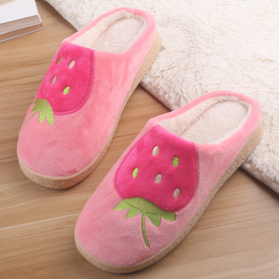 Winter burst models of plush strawberry lovers home cotton slippers indoor and outdoor warm slippers