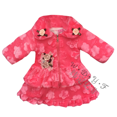Yiwu purchase of the new girl's soft and comfortable four flower wool sweater dress