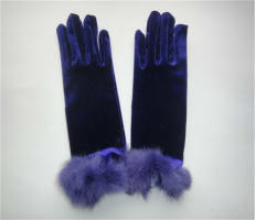 The new rabbit jinsirong Coffee fashion leisure warm gloves