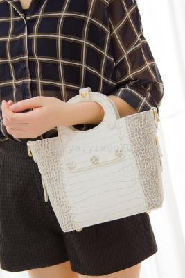 2015 New Ladies section stone Hand Shoulder Messenger Bag basket buns mother bag