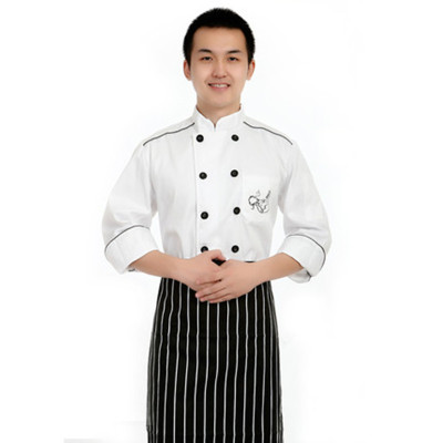 The chef is served with a long sleeved hotel hotel kitchen work clothes Hotel Restaurant Chef
