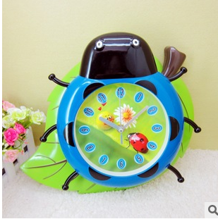 Korean Version of the Creative Cartoon Silent Fashion Cartoon Insect Swing Wall Clock Bedroom Living Room Office Cool Wall Clock Gift