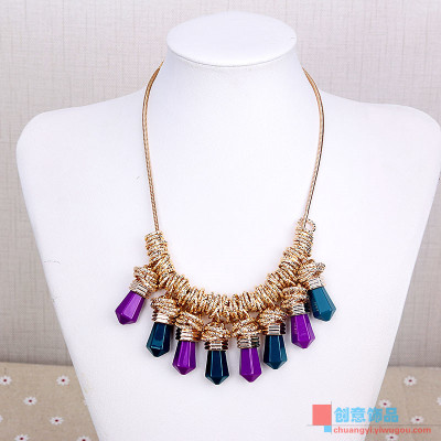 Europe temperament color stones acrylic short necklace exaggerated female clavicle accessories