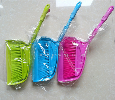 Supply High Quality Plastic Bucket with Brush Set Multi-Color Dustpan with Handle Brush Suit Plastic Combination Sweep
