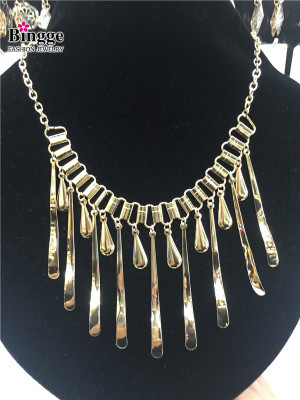 Long Tassel Necklace Jewelry Case iron collar gold collar