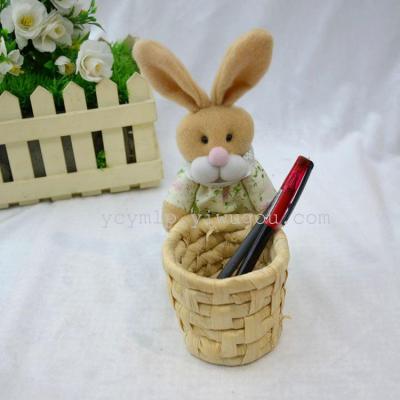 Corn husk handmade crafts Easter rabbit holding basket natural pen are inserted