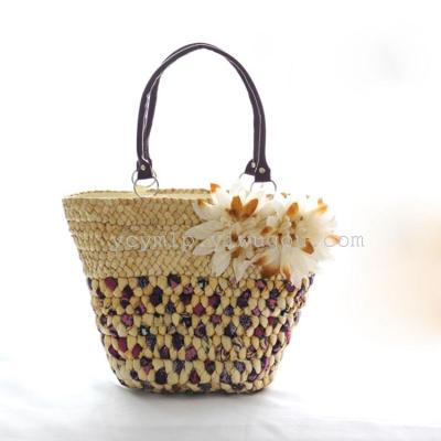 The new hot ladies handbag flower straw bag bag essential Beach Resort