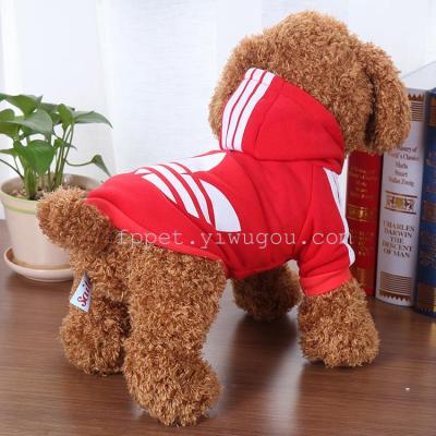 The new pet clothes winter clover sport sweater Hooded Coat dog pet clothing