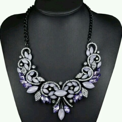 The necklace of euramerican big shop sign is full of diamond alloy necklace female clavicle chain is acted The role of