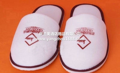 Factory wholesale hotel disposable slippers price discount towels slippers