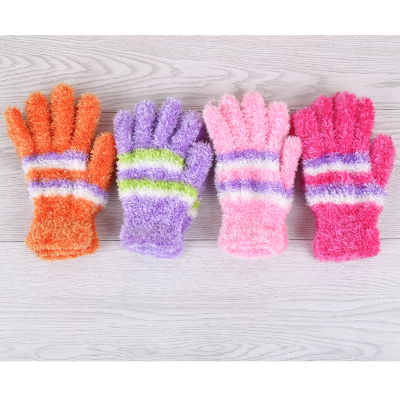 Manufacturer sells gloves autumn and winter warm feather double color gloves men and women.