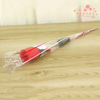 Valentine's Day gift with a transparent bag red roses to send his girlfriend simulation flowers