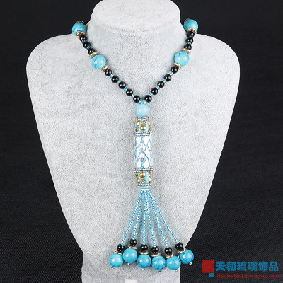 Women to hang to the chain Nepal Long Necklace Handmade beads
