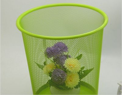 European trash can iron hollow out paper basket sundry bucket household storage bucket household hygiene bucket