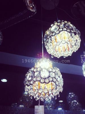 Manufacturers selling crystal lamp head lamp three dining room modern minimalist LED creative restaurant Chandelier