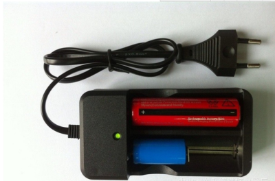 The 18650 battery charger with cable double slot flashlight battery charging stand European standard charger