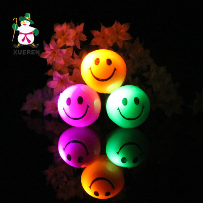 2015 selling children's toys flash toys lovely smiling face luminous ring ring spread hot