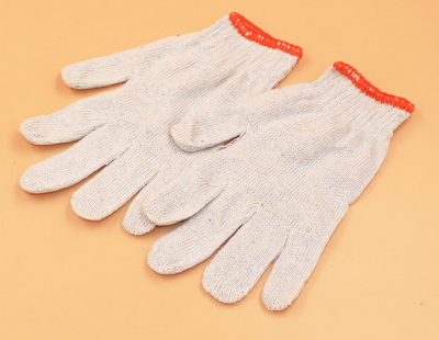 Factory Direct Sales 500G Cotton Yarn Wear-Resistant Labor Protection Protective Gloves Cheap Yarn White Gloves Labor Protection