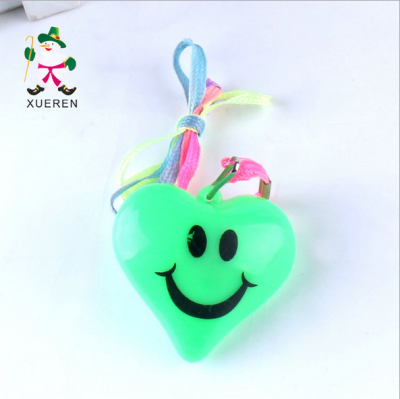 Children's toys factory direct flash flash heart pendant lighting toy stall goods wholesale