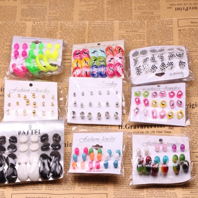 Plastic earrings earrings wholesale shop 2 yuan