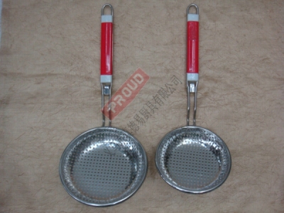 Stainless steel kitchenware, strainer, oil leakage