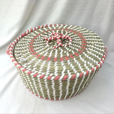 Rural environmental protection hand woven straw basket of bread basket fruit storage basket