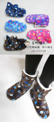 Foreign trade manufacturer spot winter warm floor shoes love letter flannel thickened floor boots.