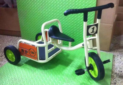 Special vehicle for kindergarten children