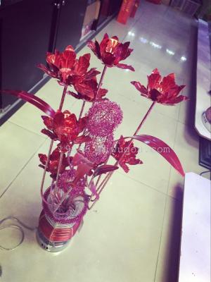 Manufacturers selling a warm and simple red vase lamp Home Furnishing aluminum wire display lamp