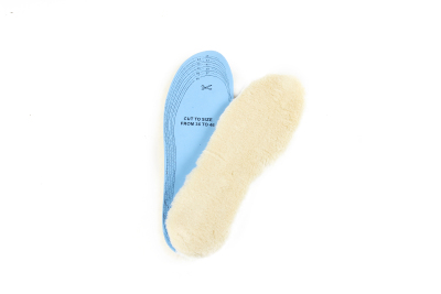 100% pure wool shoe pad can be cut to warm the shoe pad