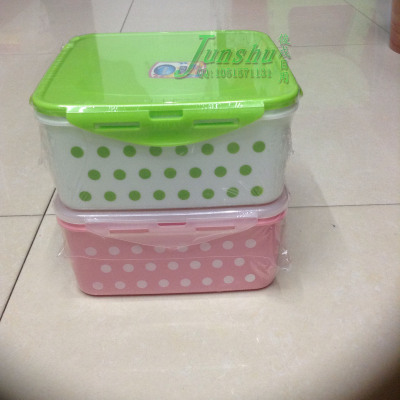 A set of four square plastic box lunch box fruit resistance
