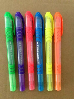 Double color injection with fluorescent pen