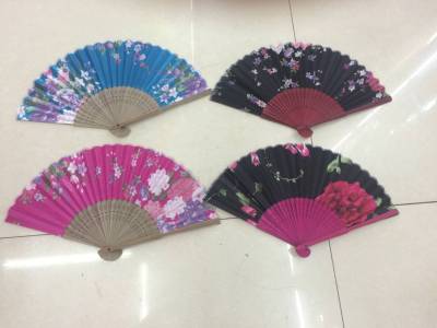 Silk and bamboo folding fan Japanese female fan
