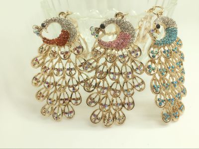 Factory direct selling high-end jewelry peacock key buckle accessories pendant