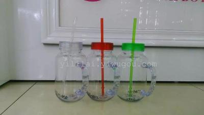 Clear plastic cup with handle